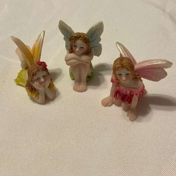 Whimsical Set of Three Miniature Fairy Figurines Whimsy Decor Fairy Garden Vtg - Picture 1 of 7
